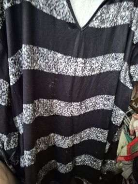 Women's Black & White Striped V-Neck Tunic